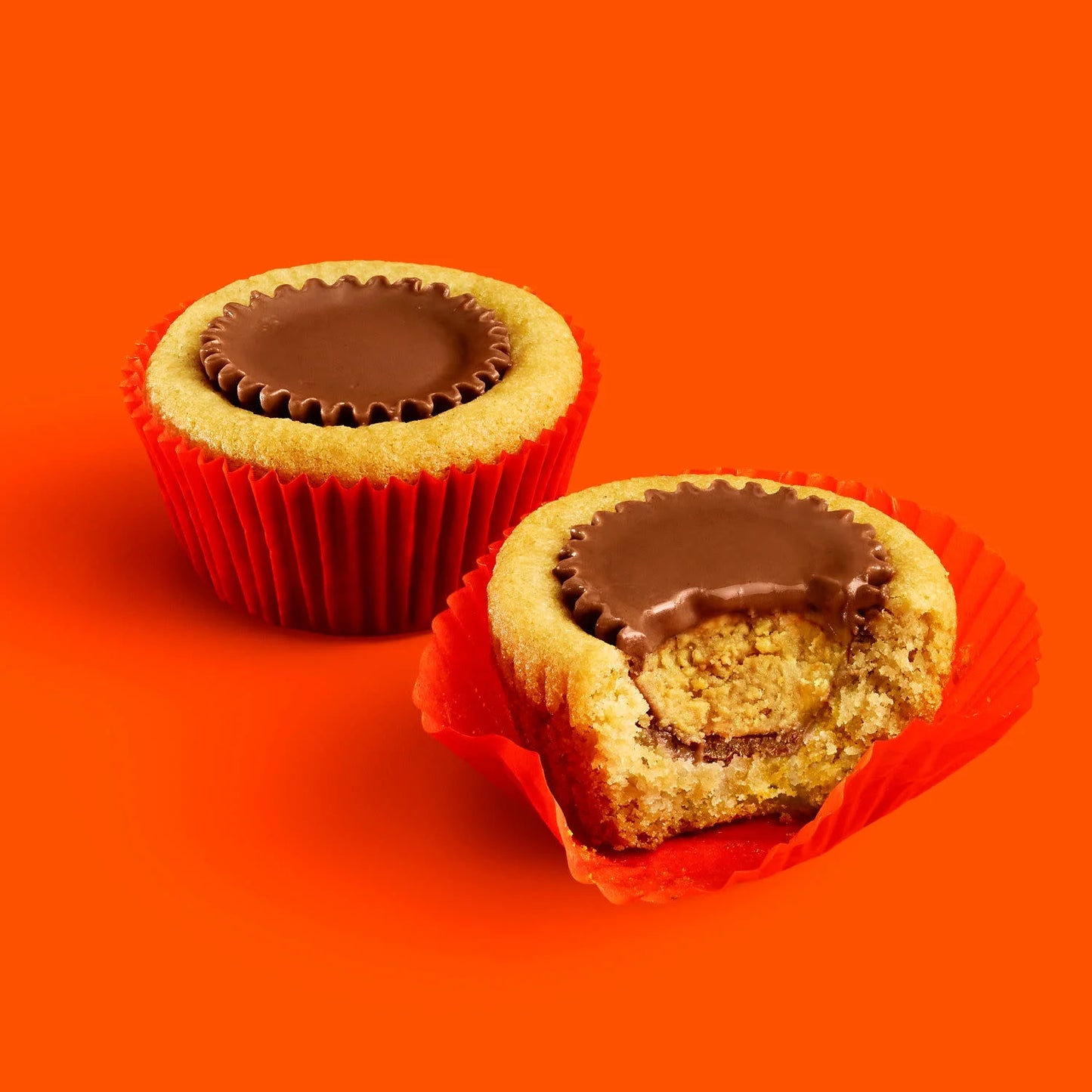 Reese's Miniatures Milk Chocolate Peanut Butter Cups Candy, Party Pack 35.6 oz
